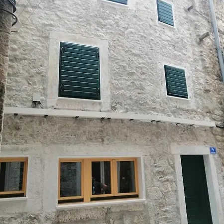 Apartment Cosmijeva Luxury Split
